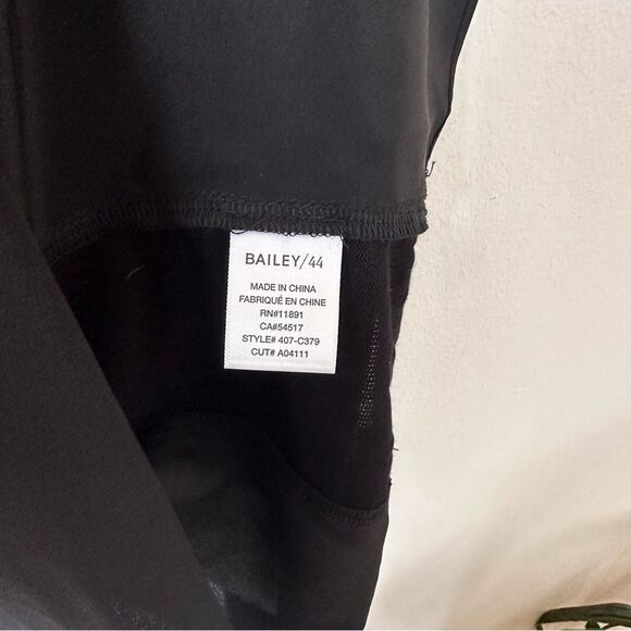 NWT Bailey / 44 Black Fencing Silk Top Size XS - Picture 6 of 7